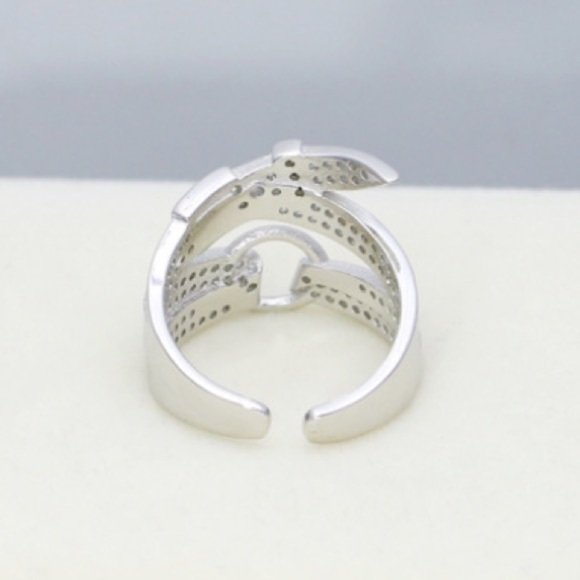 STERLING SILVER BUCKLE ZIRCON RING - Picture 13 of 14